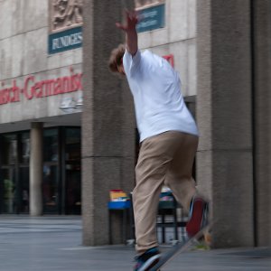 Skateboarden auf der Dom Plattform...... Roland Winkler