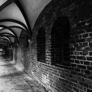 Arkade der Marienkirche Lübeck...... Roland Winkler