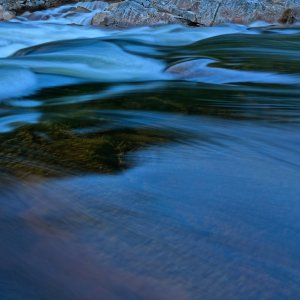 Fließendes Wasser...... Wolfgang Rauchfleisch